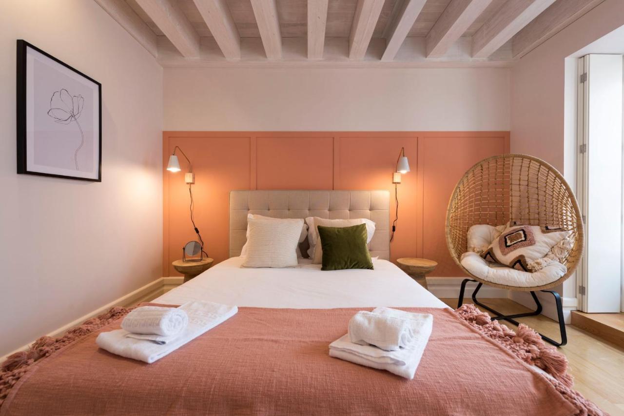 Mouzinho Luxury 3Br Flat L 5 Min Walk To Ribeira By Lovelystay OOporto Exteriör bild