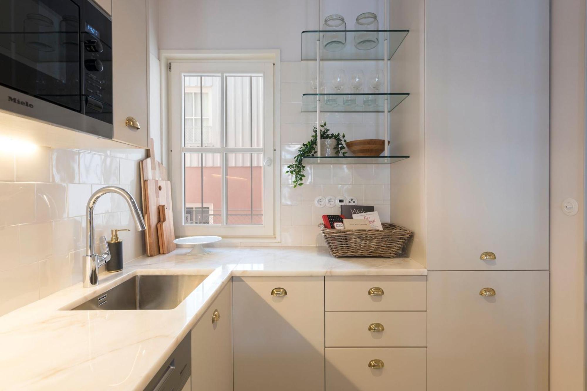 Mouzinho Luxury 3Br Flat L 5 Min Walk To Ribeira By Lovelystay OOporto Exteriör bild